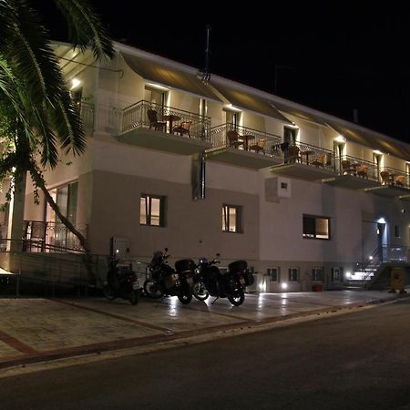 Achilles Hotel Метони Экстерьер фото