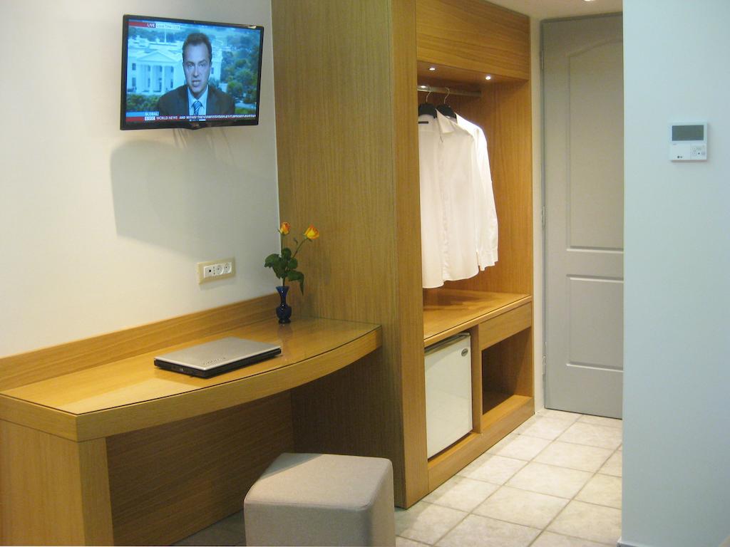 Achilles Hotel Метони Экстерьер фото