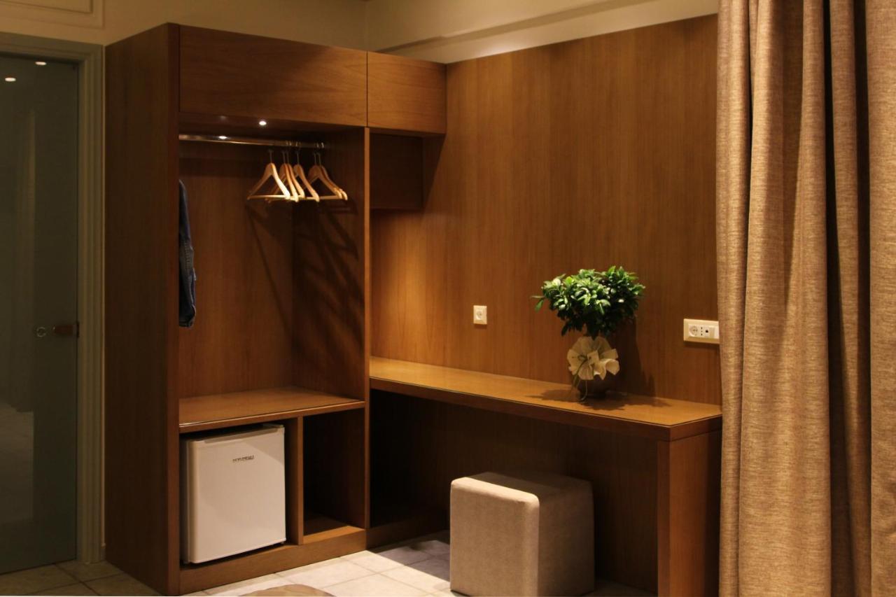 Achilles Hotel Метони Экстерьер фото