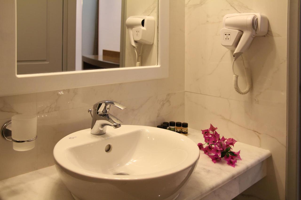 Achilles Hotel Метони Экстерьер фото